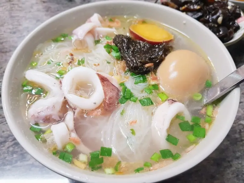 [食]花蓮 鮮甜雞湯米粉 天然水果泡菜 單一純賣 雞湯米粉