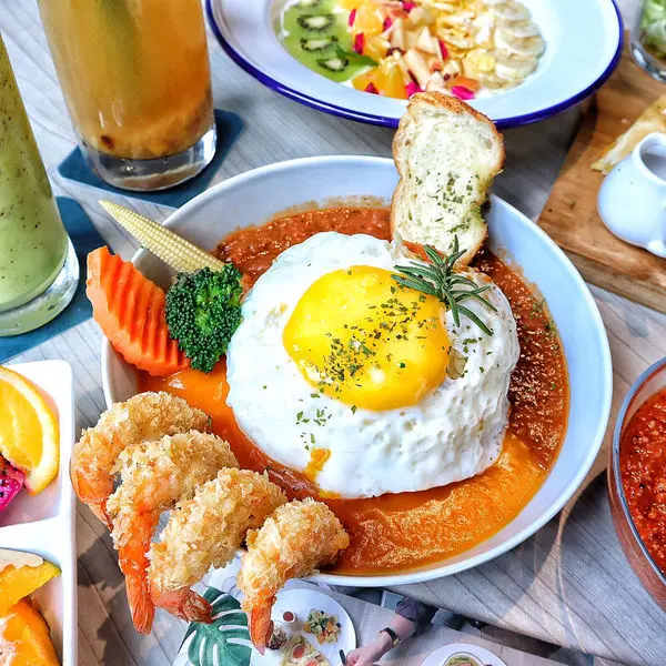 【台中x食記】Hecho做咖啡Lite&Deli。中國醫商圈。免服務費。咖啡廳。咖哩飯。