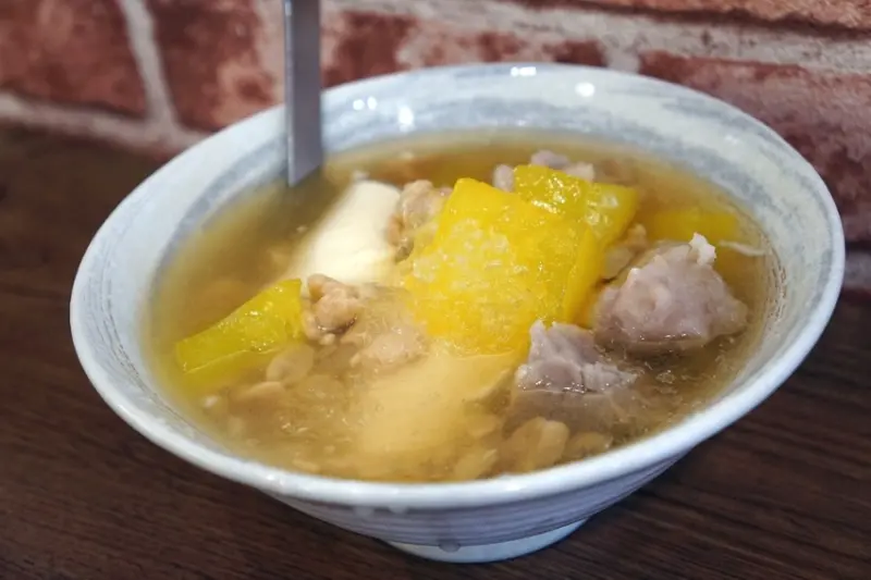 便宜又大碗的豆花 口味也還不錯哦-曾心豆花@南京三民站@南京東路五段