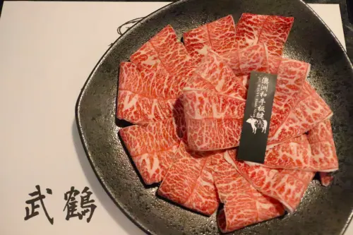 [新北板橋] 武鶴和牛火鍋 所以來這邊應該是要吃到和牛才能走吧?