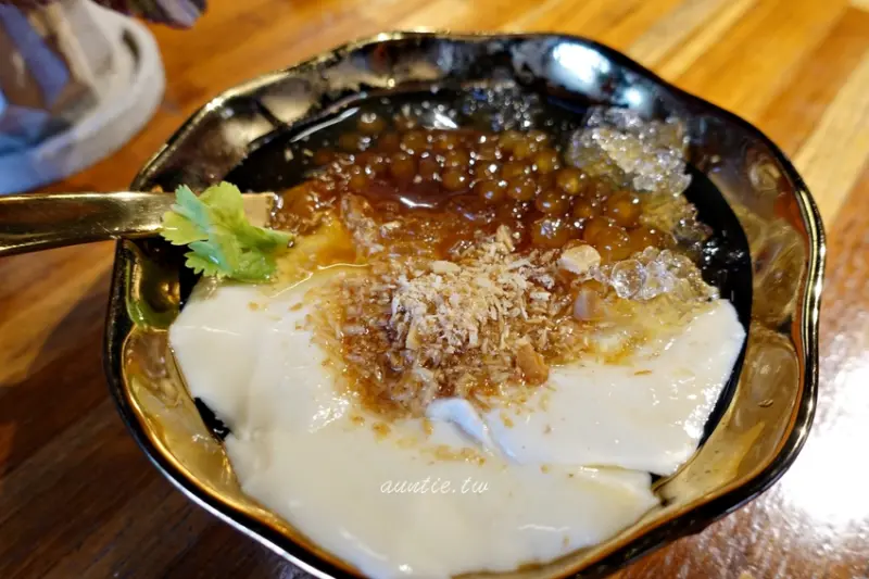 【宜蘭】礁溪 白水豆花 麥芽糖花生粉配香菜 礁溪排隊豆花 - 水晶安蹄 不務正業過生活