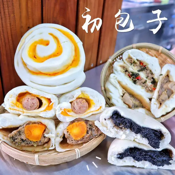 【台中x食記】初包子。超推德式起司香腸卷。老麵發酵手工揉製。銅板價。