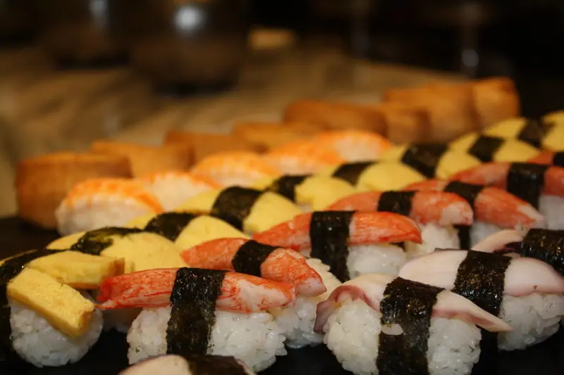 【台北美食】超值龍蝦餐+吃到飽沙拉吧,CP值超高不怕你吃 - 德立莊:魅麗海中庭餐廳  @東吃東吃到處吃