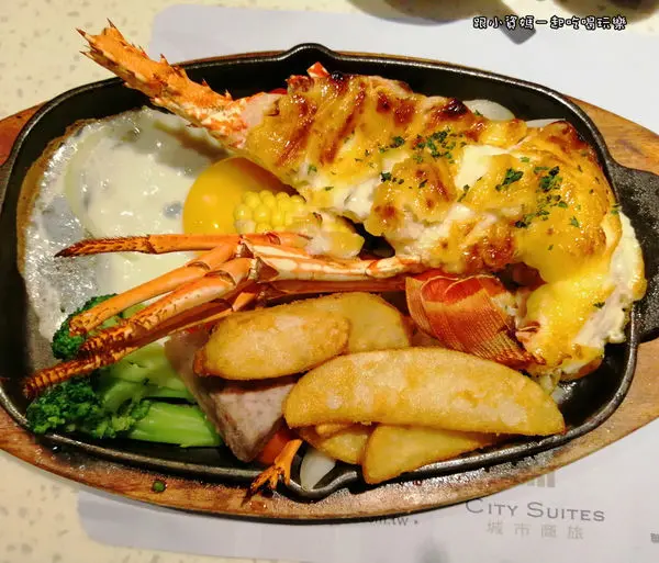 【台北美食記】德立莊 魅麗海中庭餐廳 老饕不會跟你說的隱藏版美食餐廳 海陸雙拼和龍蝦饗宴超高CP值 鄰近西門町商圈