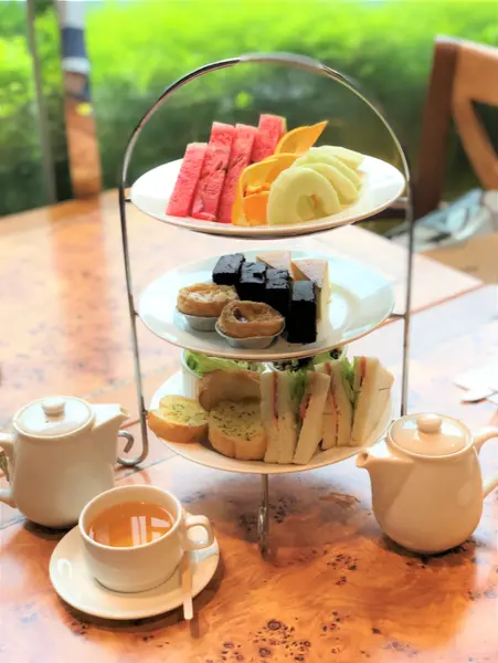 【台北美食】康寧生活會館￭饗來美食 雙人英式下午茶 x 一套下午茶，一段好時光║鄰近哈拉影城、大湖公園