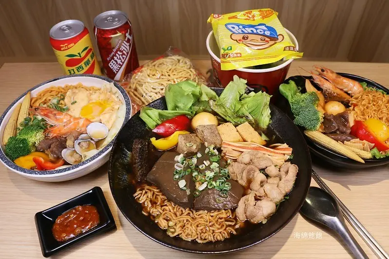 萬華美食/小吃『食神滷味二代旗艦店(萬華西園店)』加熱滷味，菜單價位，foodpanda18款套餐外送服務！(捷運龍山寺站/台鐵萬華站)