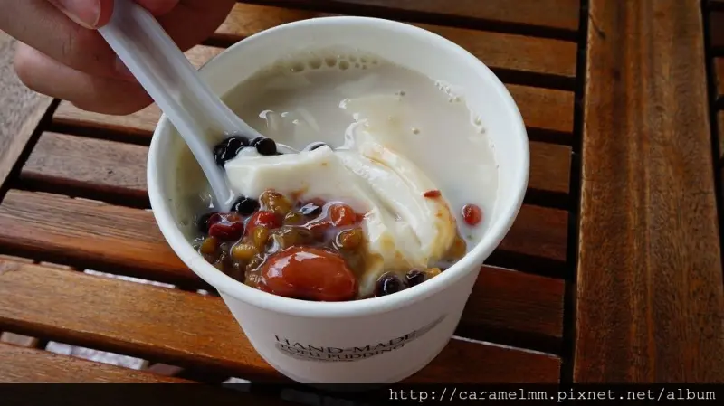 【台南東區】水缸豆花 豆漿豆花 滑嫩不甜膩 遵循古法 府城銅板美食 菜單 府連東路