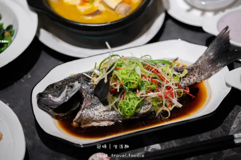 台北松山區餐酒館推薦_閑閑粵酒館，活體海鮮廣東菜，KTV包廂