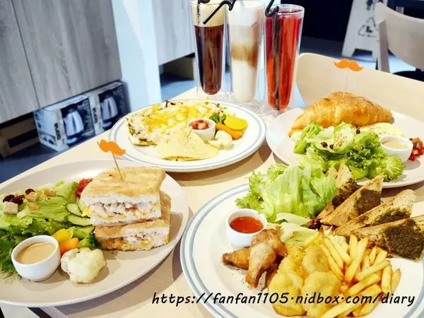 台北內湖【馬克老爹咖啡瑞光店】#自家烘焙咖啡豆 #輕食早午餐 #咖啡 #下午茶