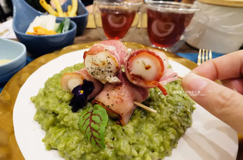 台中西屯│村口微光-逢甲商圈巷弄老宅美食，餐點有小創意 - 藍色起士的美食主義