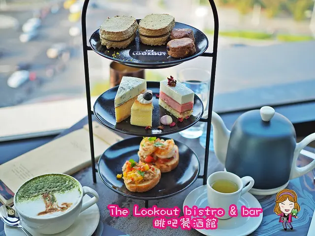 ☞【高雄英式下午茶】The Lookout bistro & bar 眺吧餐酒館～比歐緻居樓頂餐廳，燈光美氣氛佳，視野更是棒！！高雄餐酒館|高雄約會場所|高雄夜景