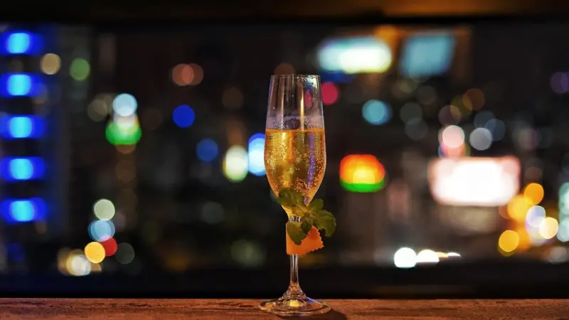 【高雄新崛江∥絕美景觀酒吧】眺吧餐酒館 The Lookout Bistro & Bar 閨蜜約會新聚點