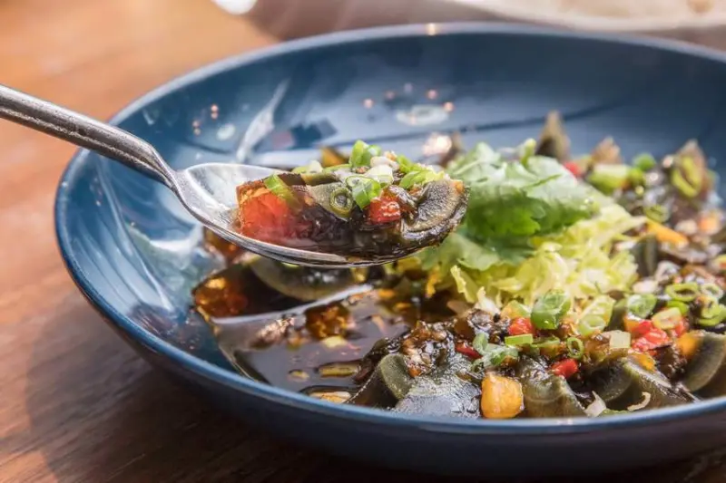 [台北大安]台北川菜推薦，新派川菜，引領川菜新潮流！紅皇后川酒 · Red Queen Bistro - 大手牽小手。玩樂趣