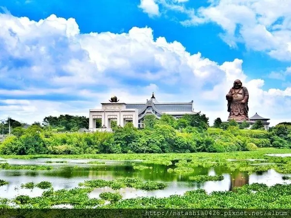 |台灣·新竹·|峨嵋湖·放下城市喧嘩，到這裡散散步，感受全台最大彌勒佛的壯觀