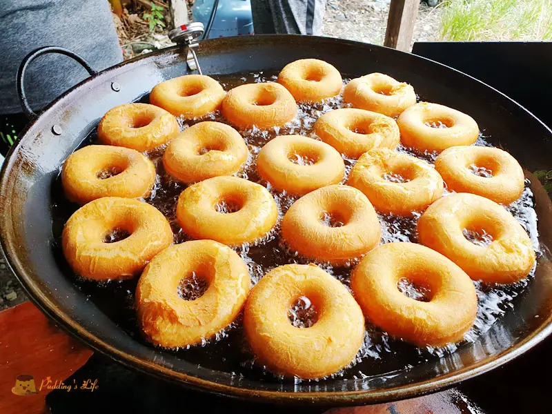 【花蓮美食】玉里-神出鬼沒行動甜甜圈《莉姆姆的歌》麻糬口感小米甜甜圈