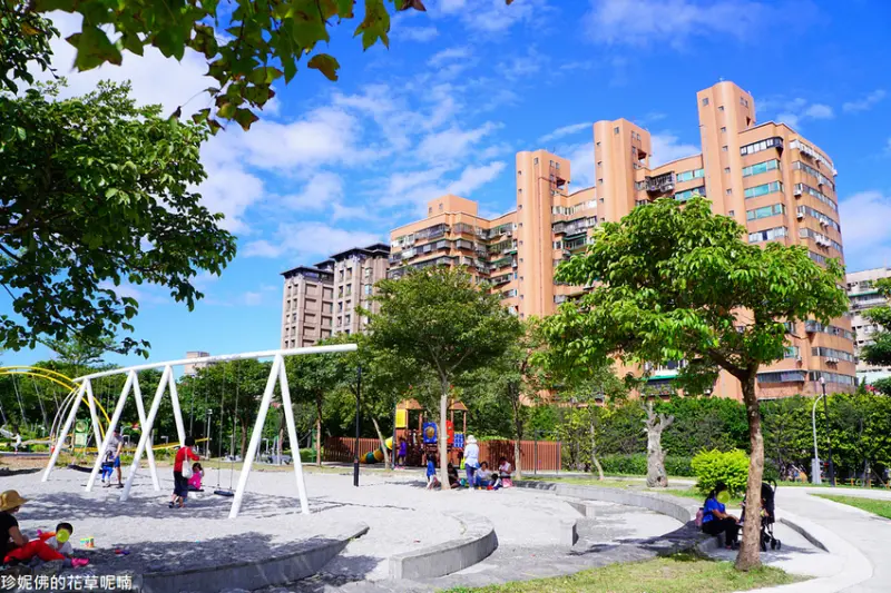 【新北-中和區】錦和運動公園魔豆山丘遊戲場