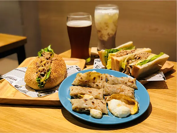 【台北美食￭松山區】Morning Go x 經典粉漿蛋餅，人氣必點無疑！餐點新鮮又手作，美味飽足不用說║ 松山區早午餐推薦、台北小巨蛋早午餐推薦、寵物友善餐廳