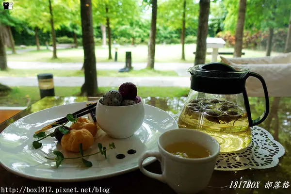 【彰化。埔鹽】人文風青庭園餐廳。輕食套餐。午茶組合。2018年9月起已無提供香草花水植物鍋