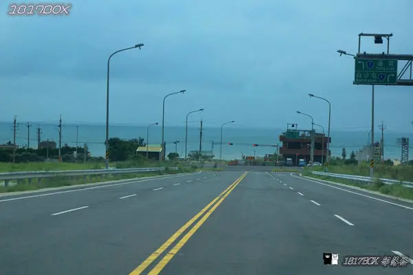 【苗栗。通霄】西濱新埔交流道。海天一線。開車經過副駕駛車內隨拍