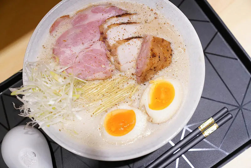 【台北美食】麵屋壹慶｜中山區｜晴光市場｜泡沫系拉麵｜中山國小站｜