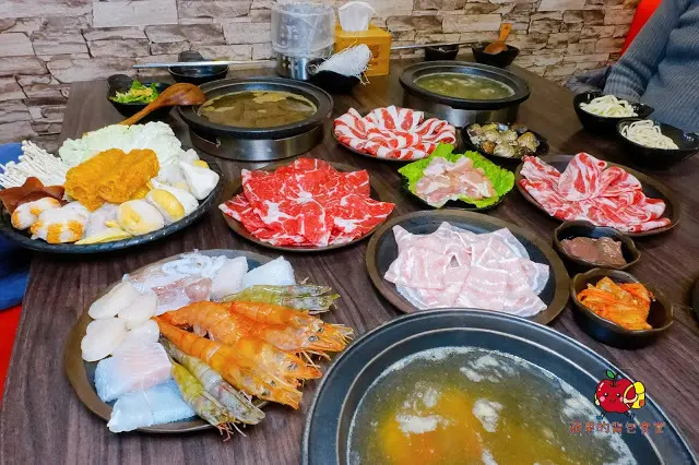 [火鍋吃到飽] 新竹 鮮稻精緻鍋物 肉類新鮮度爆表 大推霜降牛松阪豬雞肉 天使紅蝦彈牙又帶海的鮮味 親民價錢吃到飽鍋物
