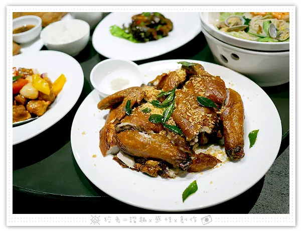 [高雄食記] PUTIEN莆田~米其林一星殊榮蟬聯4年！王品集團旗下餐廳推薦！左營約會慶生！六人摘星宴！(高雄自由店)