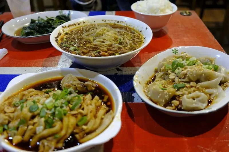 【台北｜中山站】川渝小吃坊＿道地的川菜料理＿選擇多樣價格親民CP值高