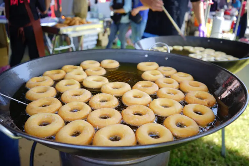 台北｜原住民小米甜甜圈-米沙路娃娃 麻糬口感爆紅小米甜甜圈 台北巡迴擺攤ing - 奇奇一起玩樂趣