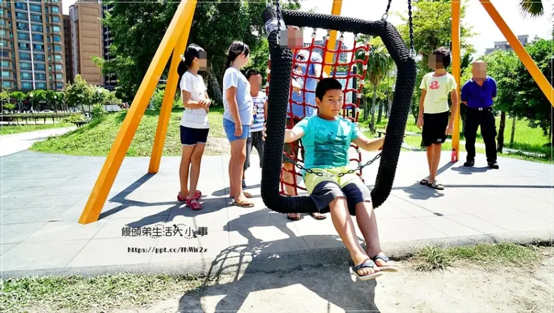 【新北三重景點】集賢環保公園／親子同遊／共融式遊戲場／坐式滑索／立式滑索／磨石溜滑梯／攀岩塊／攀繩／獨角鯨造型的沙坑／鳥巢盪鞦韆