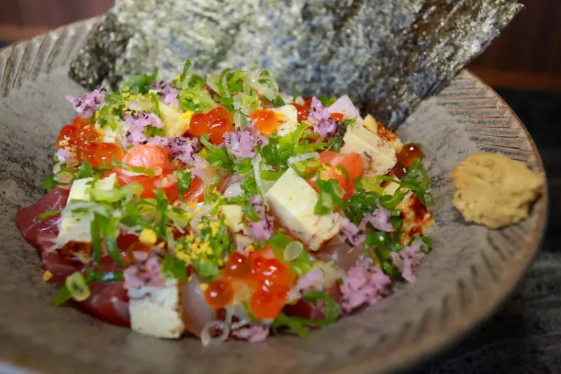 吃。台南|中西區。巷弄老宅。專賣日式料理。餐點定價似乎偏貴「ZYUU TSUBO十平」。