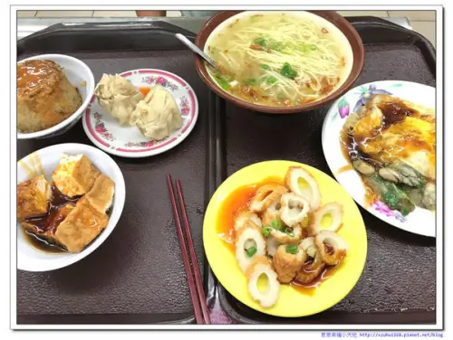 ★基隆 簡家蚵仔煎，在地人氣小吃美味料理 