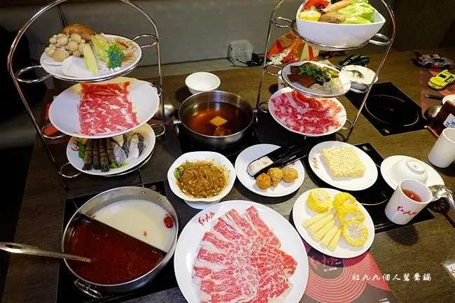 市政府麻辣鍋 ▶ 紅九九個人鴛鴦鍋 市府店 ▶ 一個人也可以吃的正宗川味麻辣鍋 市政府站美食、國父紀念館美食 紅九九完整菜單及價格!