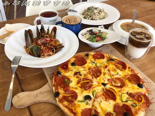 《台中/北區/美食》義娜堤餐廚◎巷弄中讓人驚豔的道地義大利美食◎主廚擁有澳洲廚師與多種餐飲證照＆現作的客制化隱藏版料理◎小巧的用餐環境，營造出多種氛圍◎帶入環保概念的飲食文化與堅持食材美味的作業流程◎