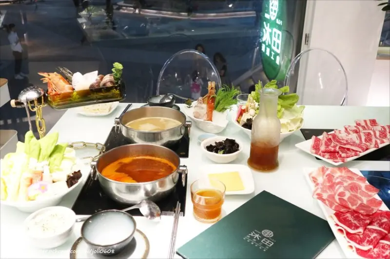 【沐田No.2-1涮涮工廠】台北大同區美食推薦 捷運中山站火鍋 網美火鍋店 大推獨家特色膠原胡椒鍋 香濃滑順停不下來