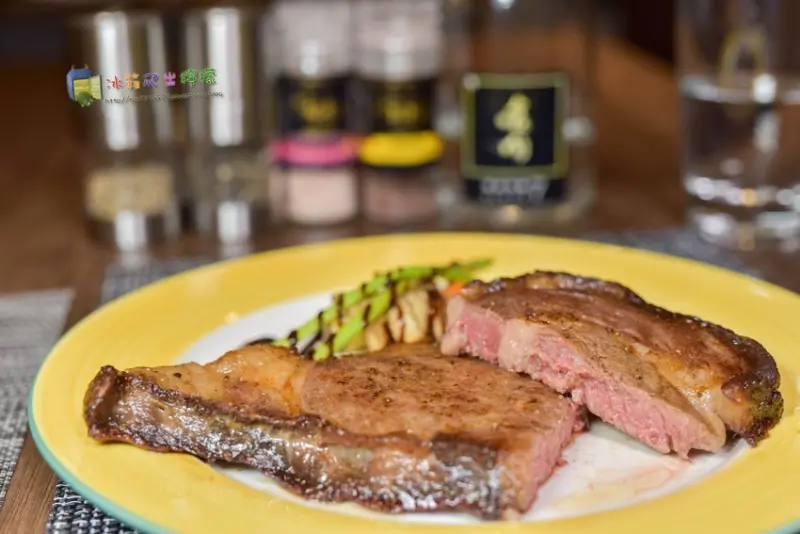 【食-新竹竹北】Black7 - 喰肉 精緻肉舖★高品質肉品價位竟是如此親民★預約代客烹調服務★肉品專賣店★日本A5和牛★受保護的獨家美食-貢布胡椒