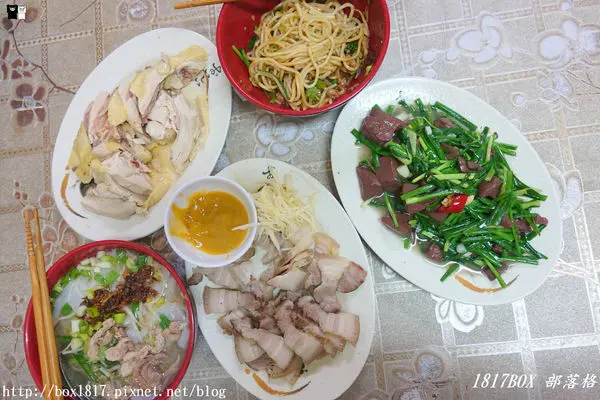 【新竹。北埔】北埔老街。慈天宮廟前古厝食堂。在地客家風味小吃