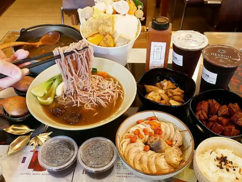 嘉義藥膳火鍋、簡餐，特色風味餐好好吃，入內用餐還招待養生茶-好寶寶點心藥膳坊             