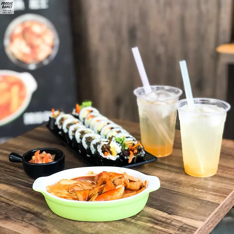 《台北中正》新平洞김밥-清爽又美味的韓式飯捲!金雞母正對面,小店面大溫馨