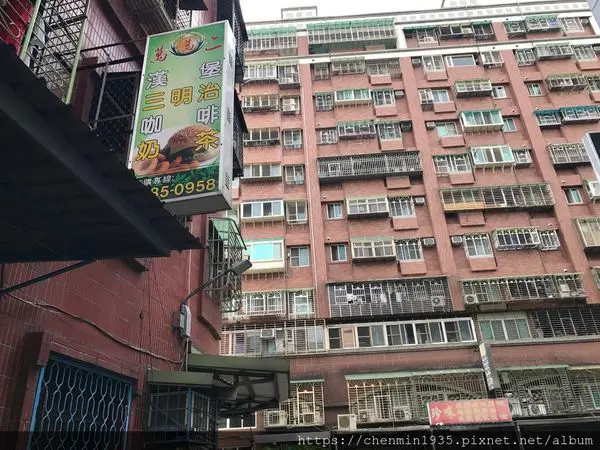 新北市蘆洲區-萬二早餐店