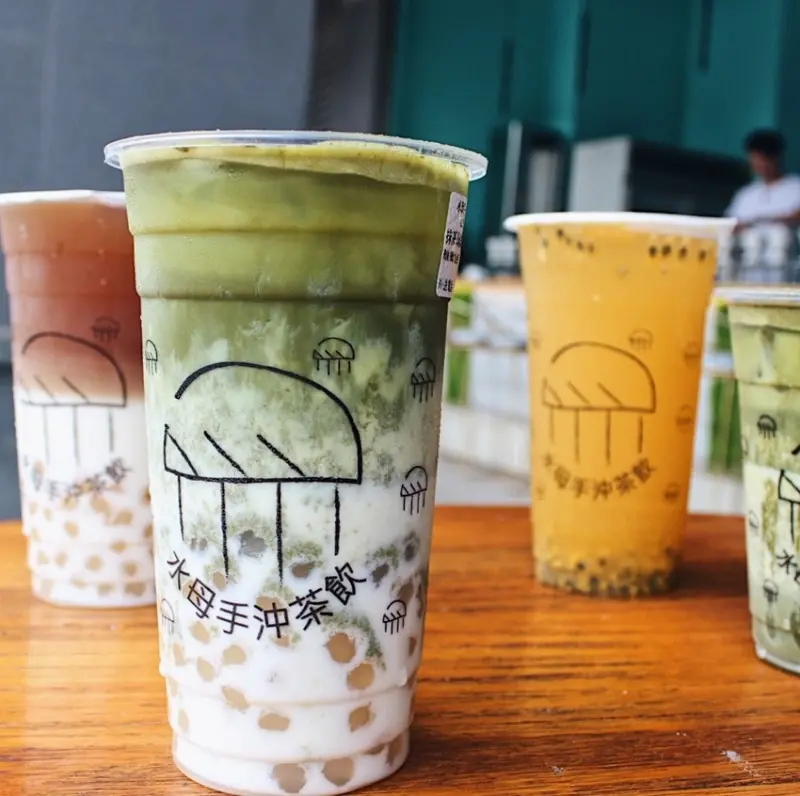 台中美食｜水母手沖茶飲-台中2號店新開幕，療癒抹茶系夢幻飲品