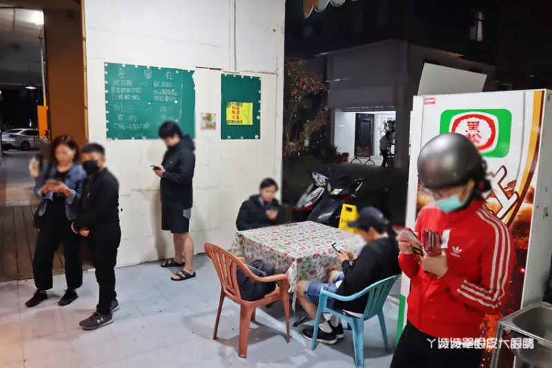 這家雞排店看緣份！台中雞排推薦熊掌香雞排，台中問事雞排贈有緣人竹林觀音籤詩 - ㄚ綾綾單眼皮大眼睛