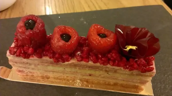 [食*台北]松山區-Season甜點概念餐廳 現烤可口千層派