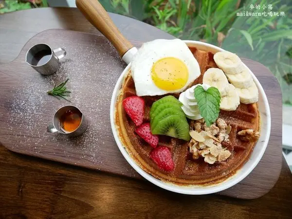 平鎮美食︱Amour373cafe阿沐咖啡~旋轉木馬、歐風建築、野餐風格包廂