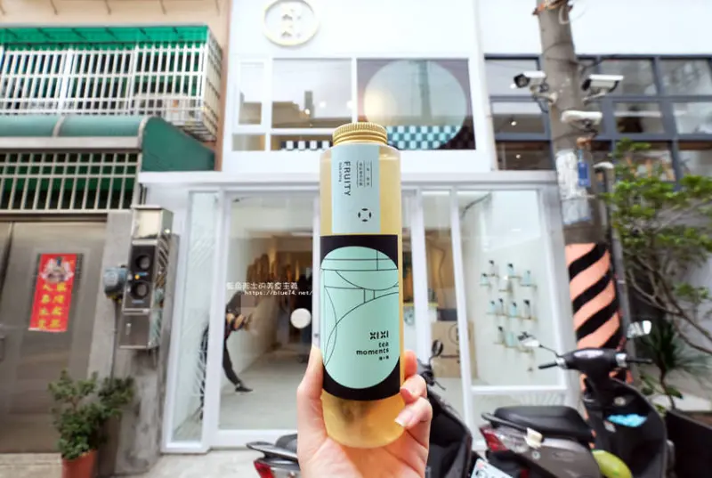 台中西區│禧禧-台中茶空間，澳門和台灣文化新結合 - 藍色起士的美食主義