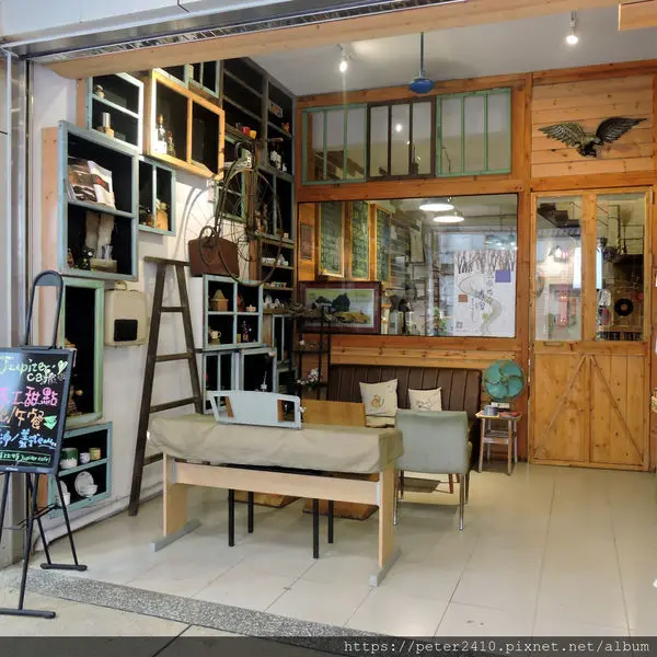 【基隆】朱比特咖啡二訪｜基隆咖啡廳推薦，喝杯咖啡聽首好歌