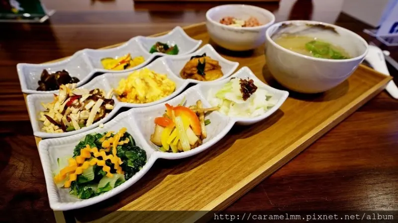 【台北松山】聯安健康廚房 健康蔬食料理 素食 無菜單料理 蔬食餐盒 素食便當 簡餐 包廂 聯安診所 愛評體驗券 南京東路/小巨蛋捷運站