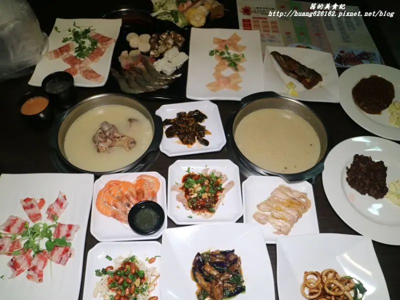 【新北三重區】三重吃到飽『一鍋豐港式火鍋』只要399元火鍋、牛排、熱炒、飲料、冰淇淋通通吃到飽/捷運三和國中/2017/11月28.29本日熱門