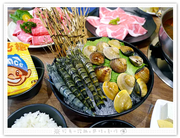 [嘉義食記] 瀧厚鍋物~石頭鍋&麻辣鍋！平價上等厚切肉片！美國1855極上羽下肉！安格斯黑牛界的LV！親子友善餐廳！(嘉義中山店)