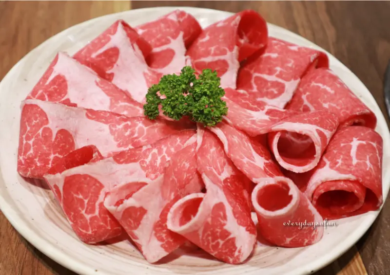 ∥嘉義食記∥米其林餐廳指定品牌，安格斯牛最強1855極上羽下肉，現在到瀧厚鍋物就吃得到！