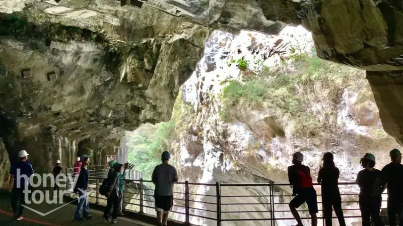 歐美客驚嘆到「下巴骨折」國際級氣勢磅礡無敵峽谷